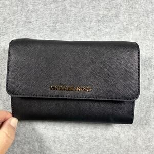 Michael Kors Jet Set Phone Crossbody NWOT